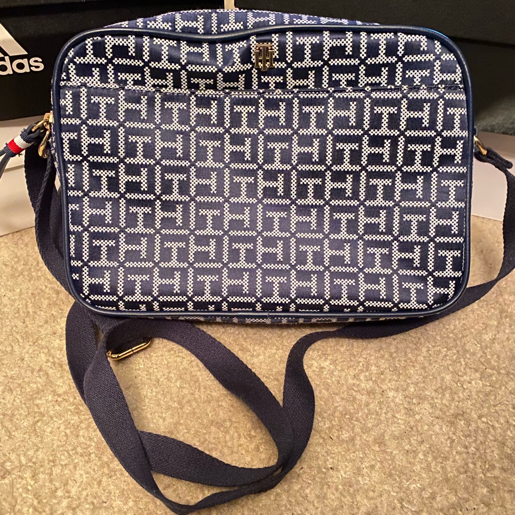 Tommy Hilfiger  Crossbody  Brand New
